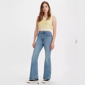 NWT Levis 70s High Flare jeans